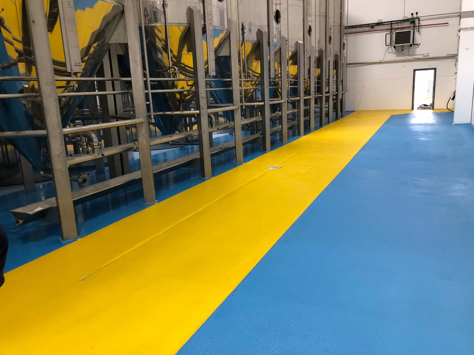 Pavimentos de Resina INDUSTRIALES