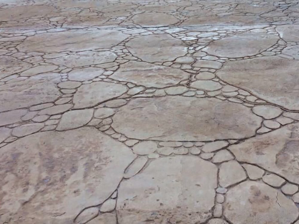 HORMIGON IMPRESO PIEDRA JARDIN 2