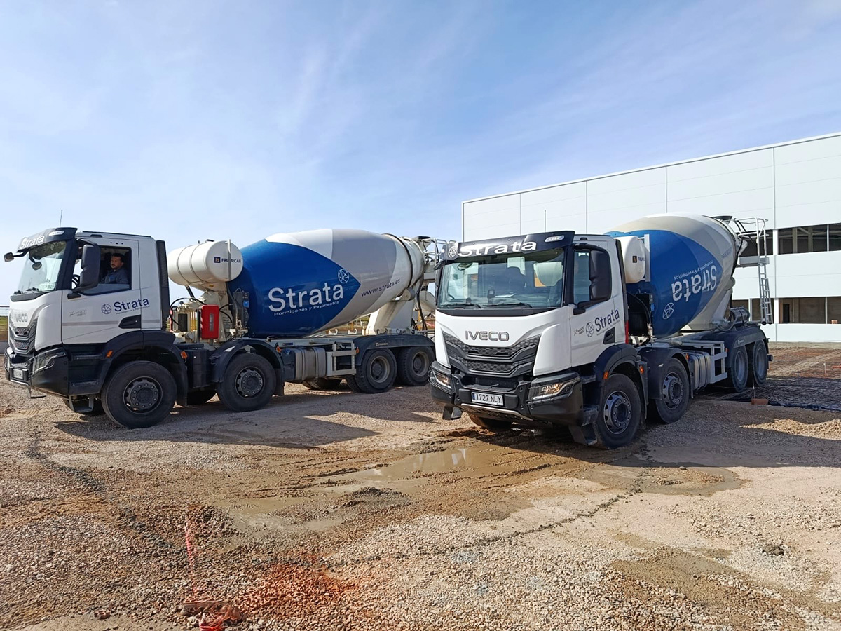 Pavimento de hormigón pulido realizado para Grúas Eugenio en Badajoz